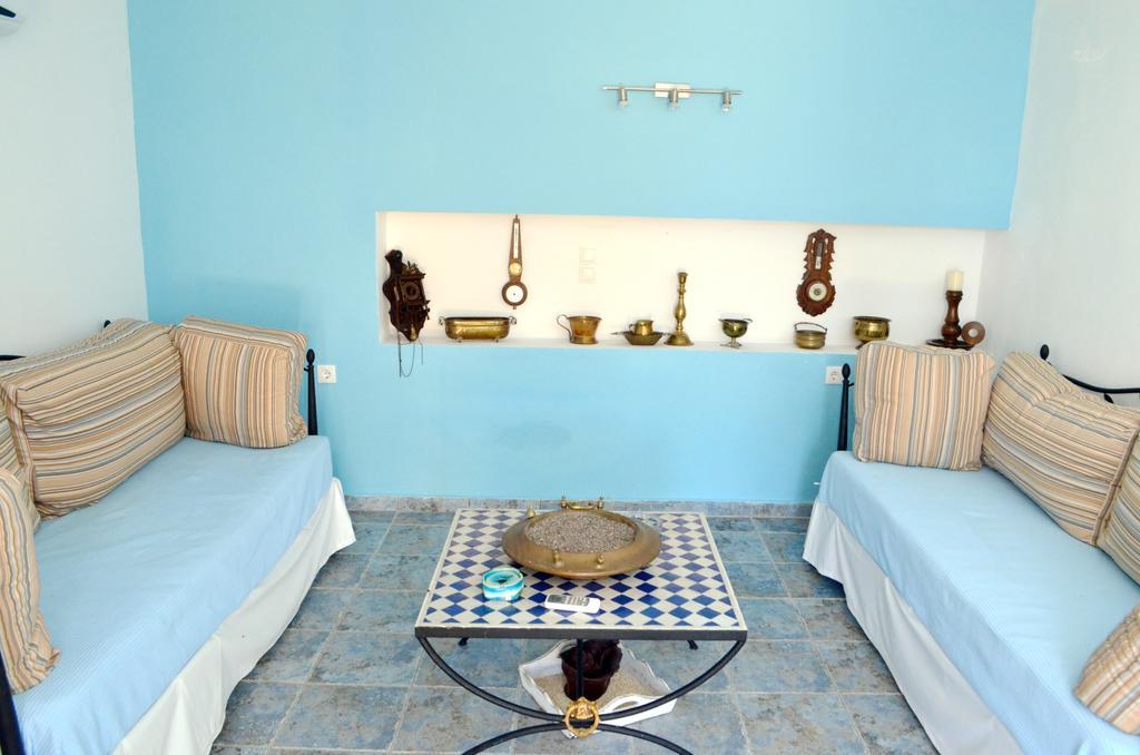 Villa Romanza Beach Villa Chalki Town 객실 사진